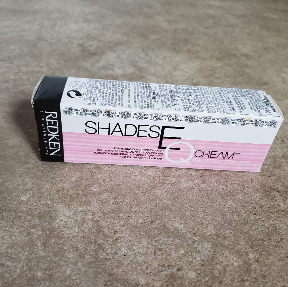 Redken Shades EQ Demi-Permanent Cream Hair Color, Ammonia-Free - 09V Violet